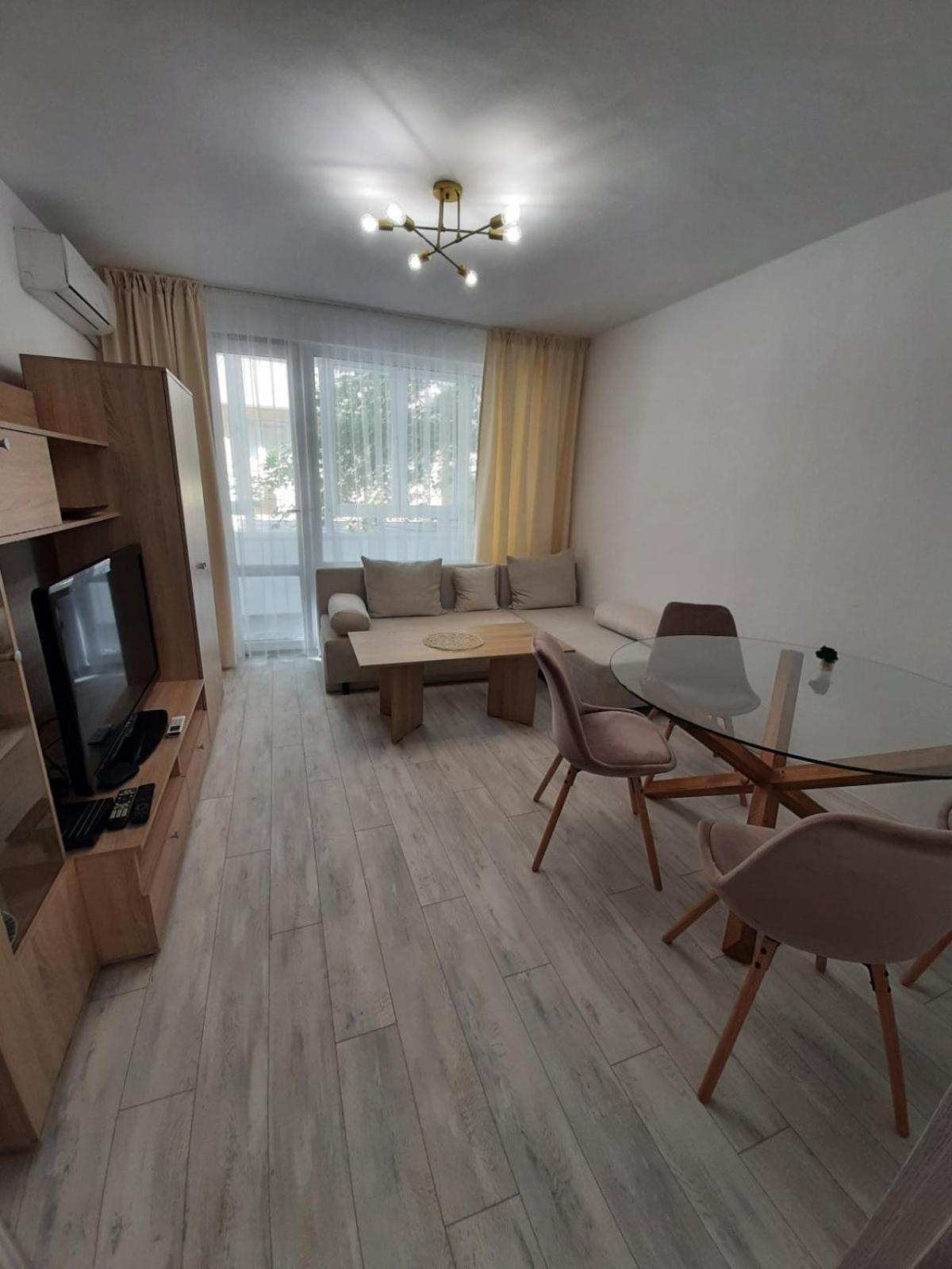 Nicole Apartment 瓦爾納 外观 照片